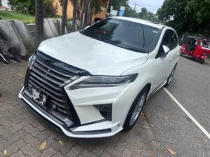 Toyota Harrier 2016