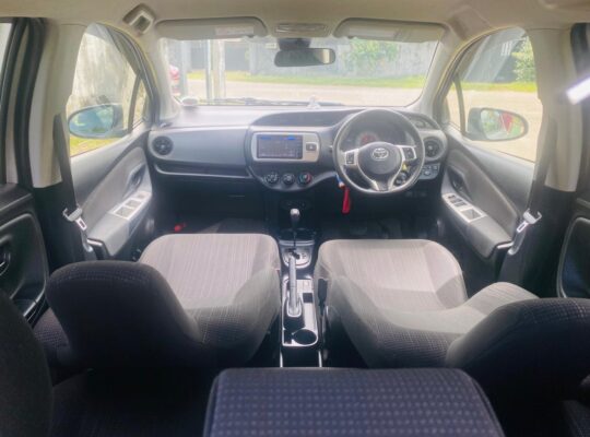 Toyota Vitz 2016