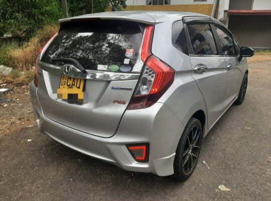 Honda Fit Gp5 2014