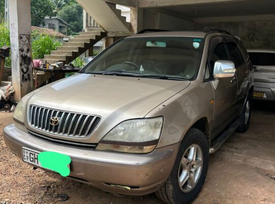 Toyota Harrier 2001