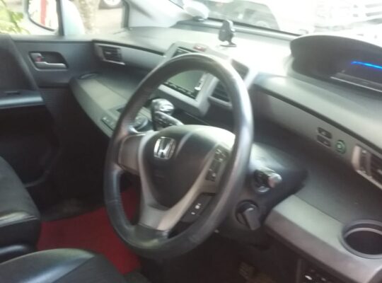 Honda Freed 2013