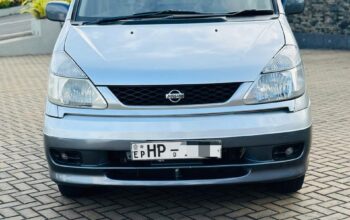 Nissan Serena 2001