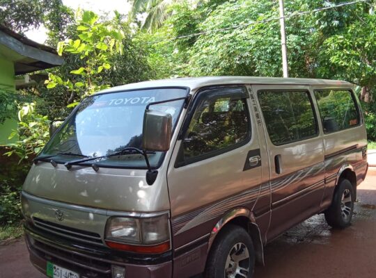 Toyota Hiace Super Custom LH 113