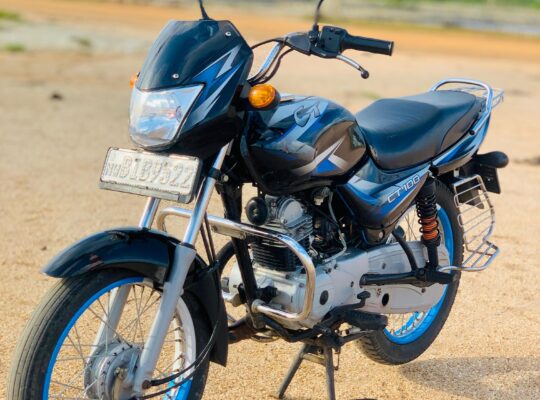 Bajaj CT100