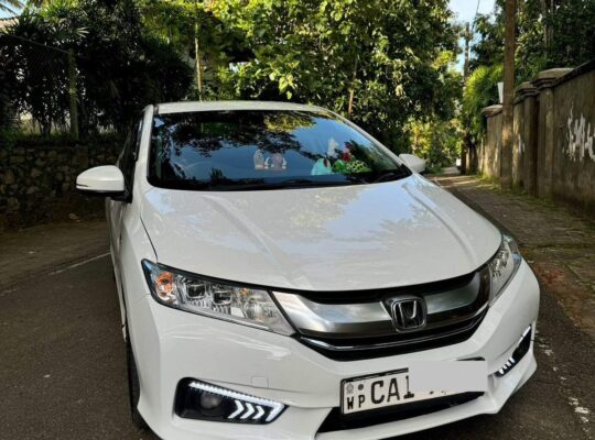 Honda Grace 2014