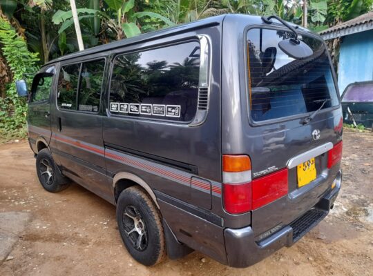 Toyota Hiace Super Custom GL