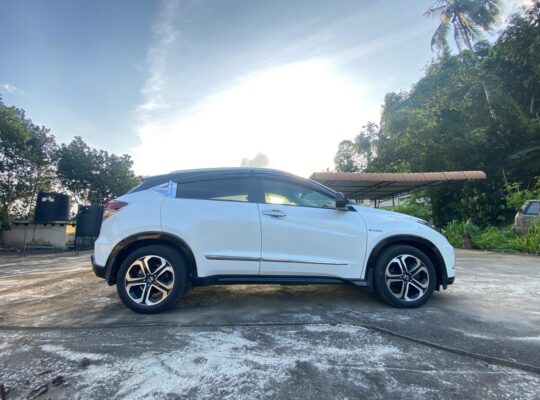 Honda Vezel Orange 2014