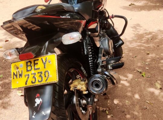 Bajaj Pulsar 180CC