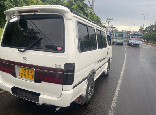 Toyota Hiace Super Custom