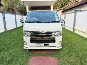 Toyota Hiace KDH 201 Dark Prime 2015