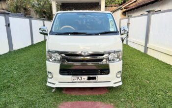 Toyota Hiace KDH 201 Dark Prime 2015