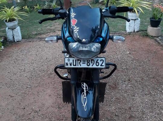 Bajaj Discover 135 CC