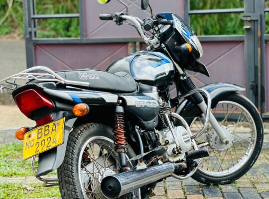 Bajaj CT100