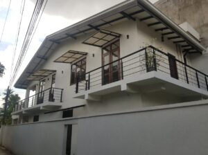 8.5 Perch House for sale in Boralesgamuwa