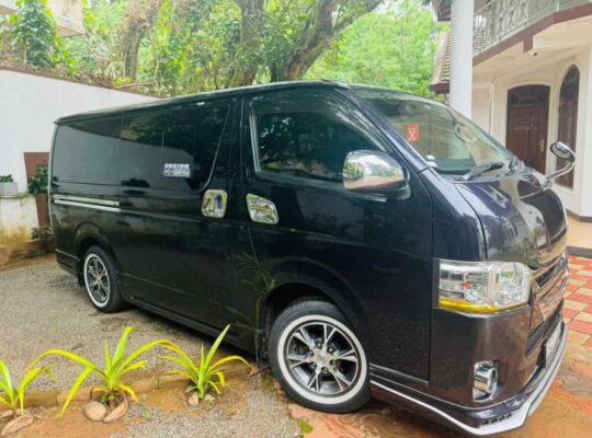 Toyota Hiace KDH 201 Dark Prime 2016