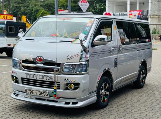 Toyota Hiace Super Custom GL 205 2006