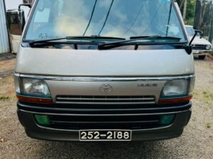 Toyota Hiace Super Custom GL 103 1995