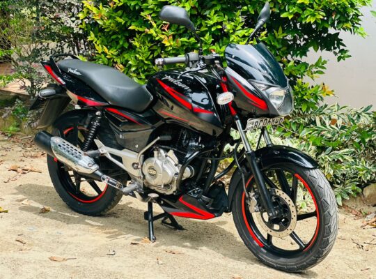 Bajaj Pulsar 150CC