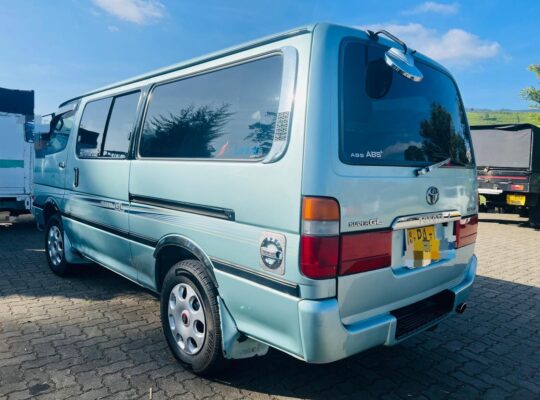 Toyota Hiace Super GL LH172 2001