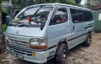 Toyota Hiace Dolphin Super GL