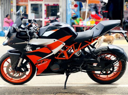 KTM 200