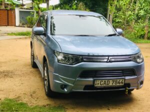 Mitsubishi Outlander 2015