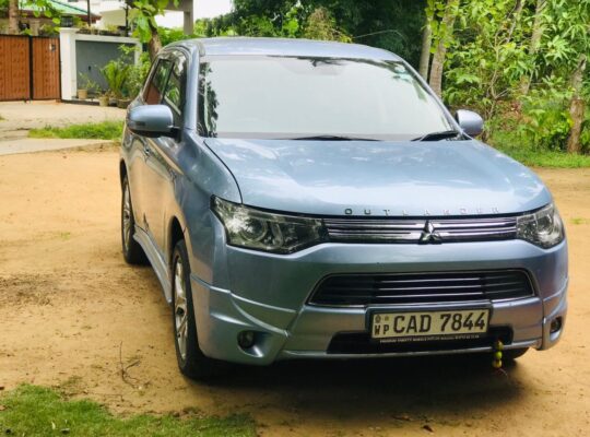 Mitsubishi Outlander 2015