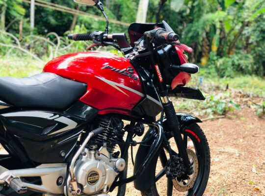 Bajaj Pulsar 150CC