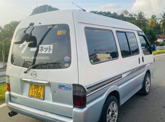 Mazda Bongo 2001