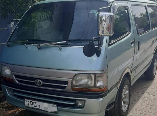 Toyota Dolphin Super GL 1999