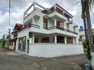 5 Beds Brand new House for sale in Piliyandala