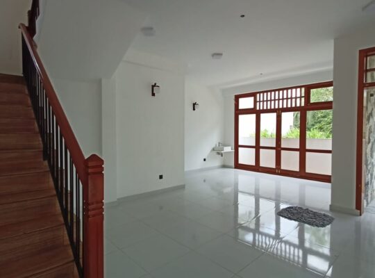 5 Beds Brand new House for sale in Piliyandala