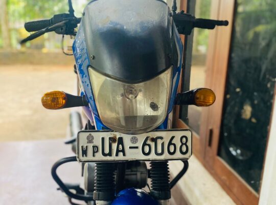 Bajaj Platina 100