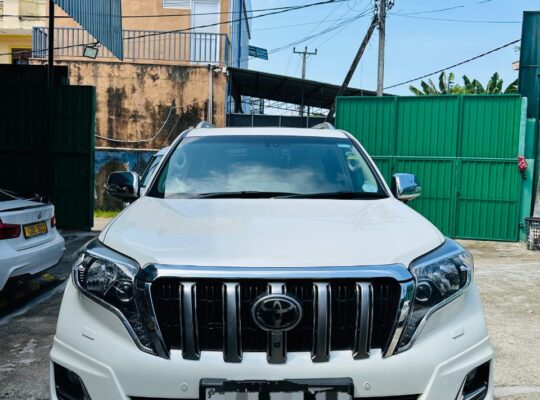 Toyota Land Cruiser Prado 150 TX 2015