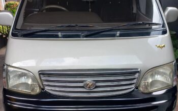 Toyota Hiace Supercustom Limited 2000