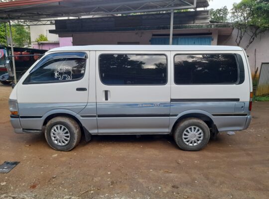 Toyota Hiace Dolphin Super GL LH 102 1991