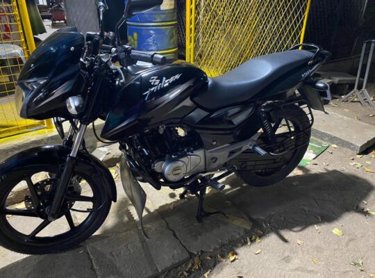 Bajaj Pulsar 150CC 2016