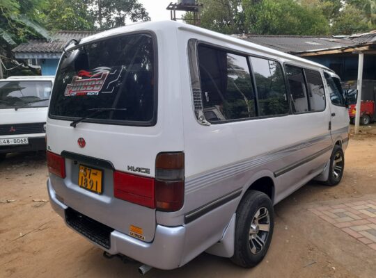 Toyota Hiace Dolphin Super GL LH 113 1991