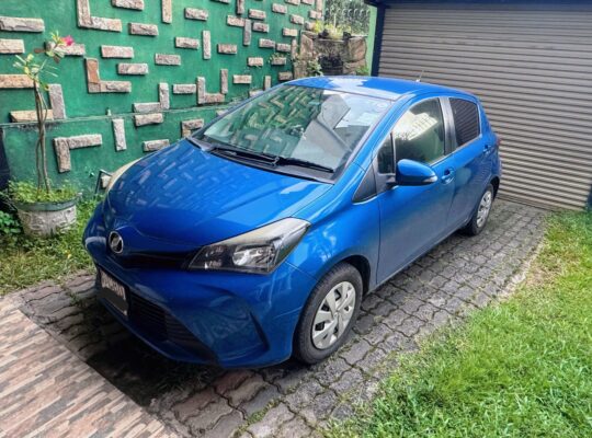 Toyota Vitz 2015