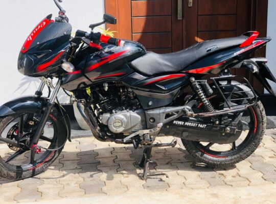 Bajaj Pulsar 150CC 2017