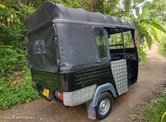 Piaggio Ape