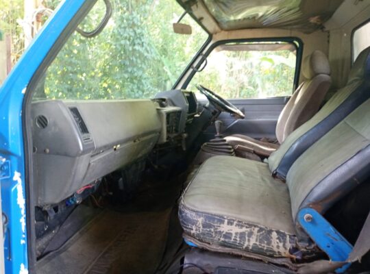 Isuzu Lorry 350 KS22 1982