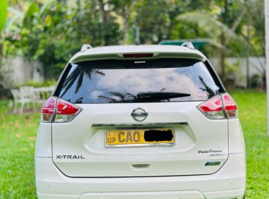 Nissan X-Trail Mode Premier 2015