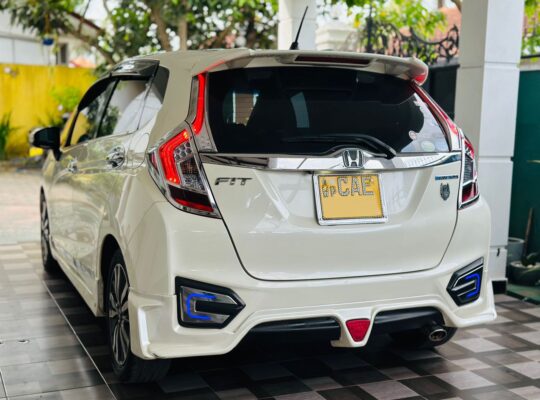 Honda Fit GP5 S Grade 2014