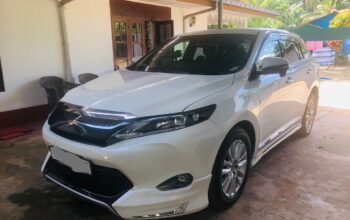 Toyota Harrier 2015