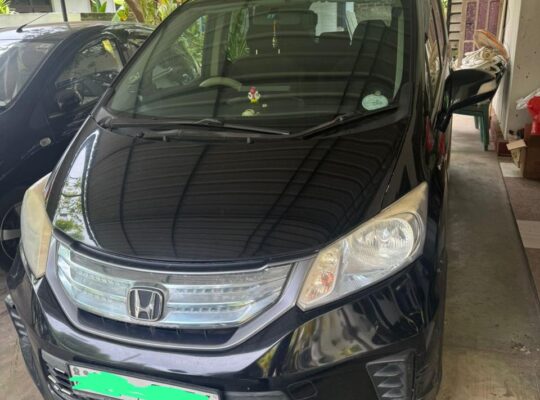 Honda Freed 2013