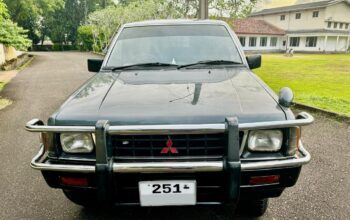 Mitsubishi Strada K34 1992