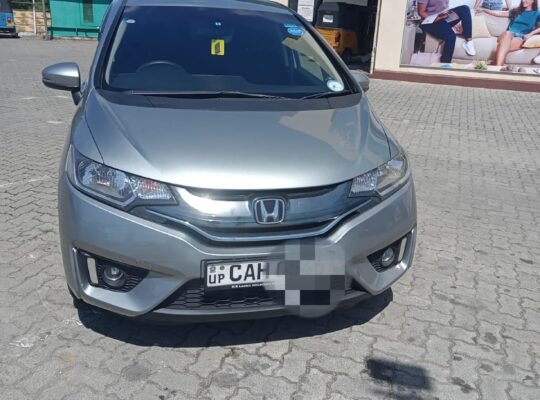 Honda Fit GP5 2013