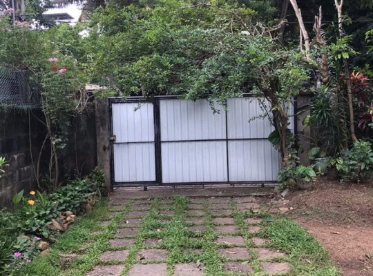 14.9 perch commercial House for sale in Dehiwala