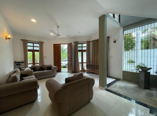 10 perch House for sale in Nugegoda